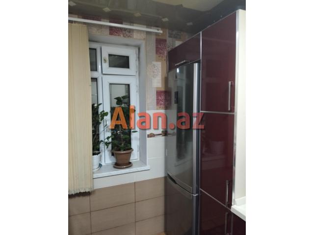 Mərdəkanda Bina evi 2 otaqli menzil 3 cu mertebe