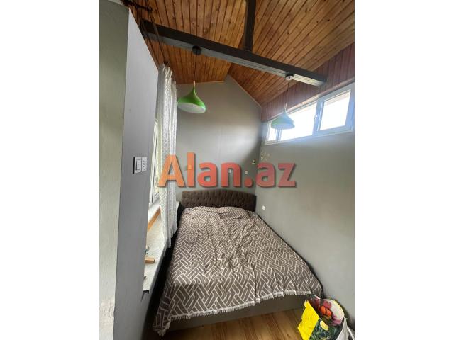 Şüvəlanda bağ evi satılır