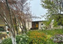 Şüvəlanda bağ evi satılır