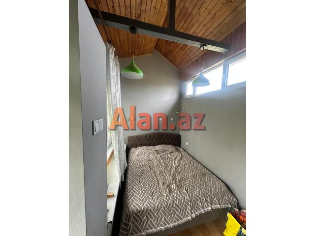 Şüvəlanda bağ evi satılır
