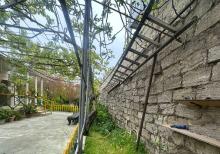 Şüvəlanda bağ evi satılır