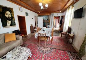Maştağada həyət evi satılır