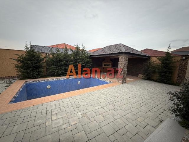 Mərdəkanda bağ evi satılır