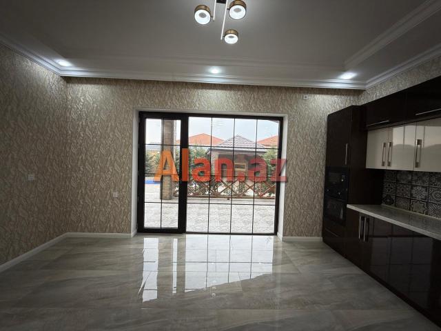 Mərdəkanda bağ evi satılır