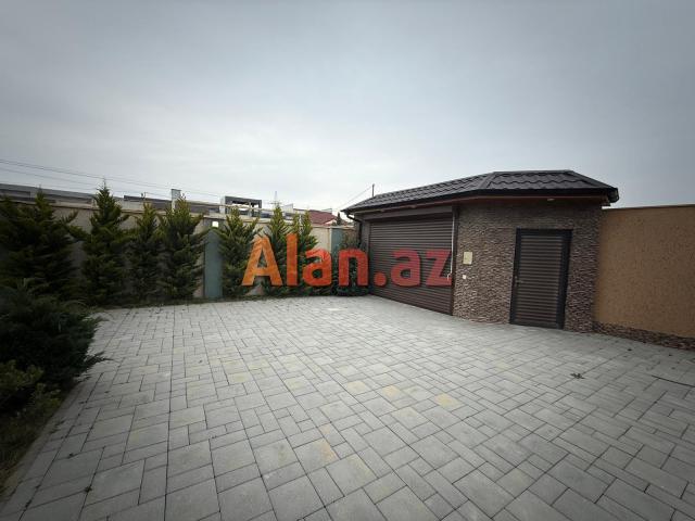 Mərdəkanda bağ evi satılır