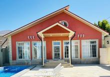 Şüvəlanda bağ evi satılır