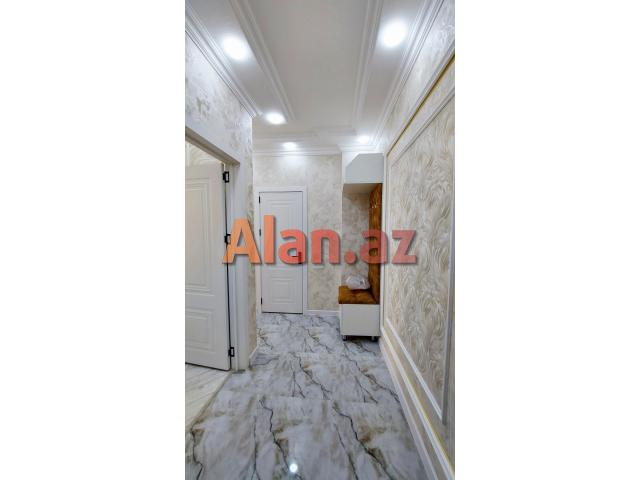 Satılır   2 otaqlı Mənzil  Aaaf  parkda