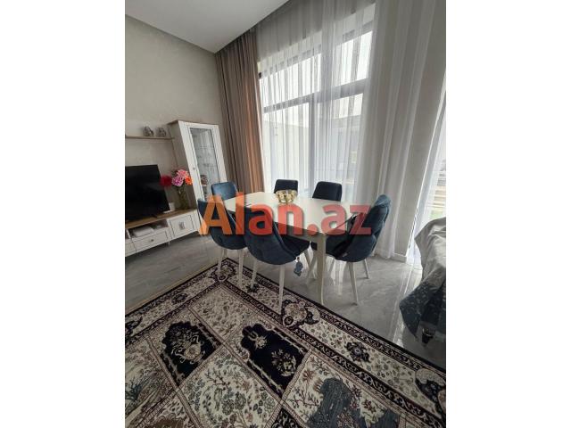 Mərdəkanda villa satılır
