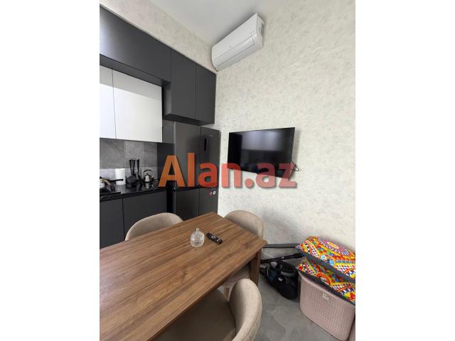 Mərdəkanda villa satılır