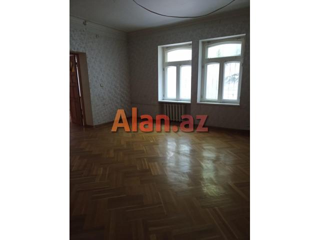 8ci mik 3 mertebeli 12 otaqli villa icareye verilir
