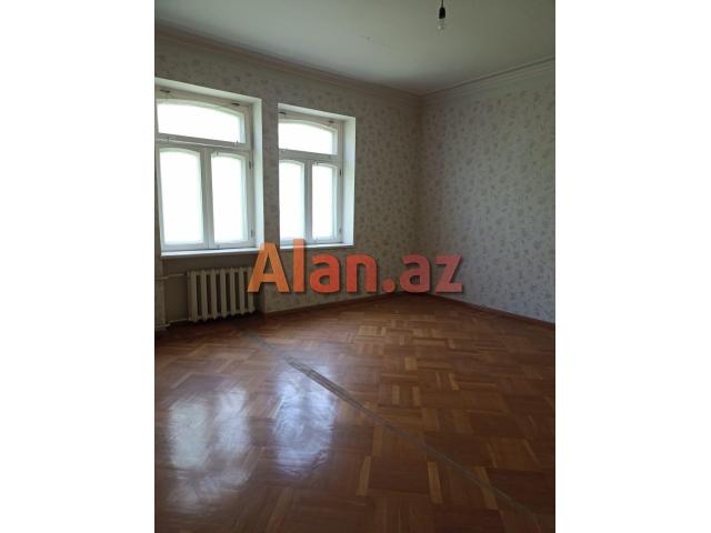 8ci mik 3 mertebeli 12 otaqli villa icareye verilir