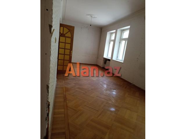 8ci mik 3 mertebeli 12 otaqli villa icareye verilir