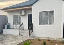 Qalada həyət evi