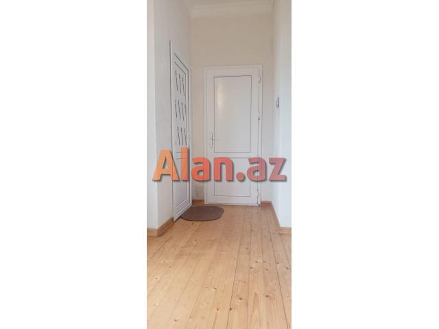 Buzovnada bağ evi satılır