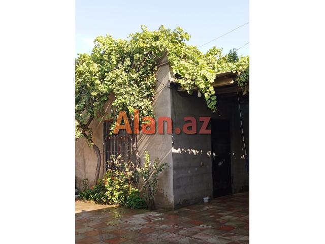 Buzovnada bağ evi satılır