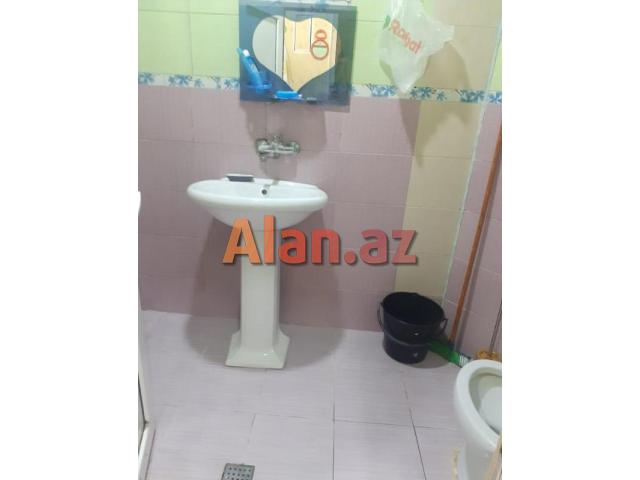 Azadliq pr 4 de 2 otaqli menzil satilir