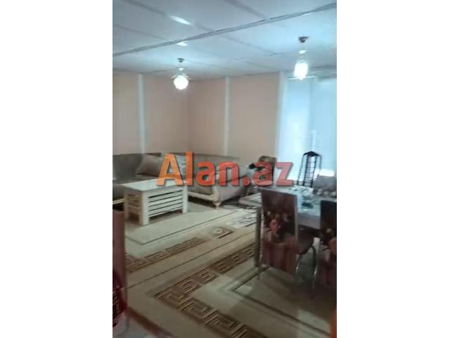 Ismayillinin Buynuz kendinde 4 otaqli heyet evi satilir