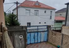 Mərdəkanda  bağ evi satılır