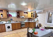Binədə həyət evi satılır