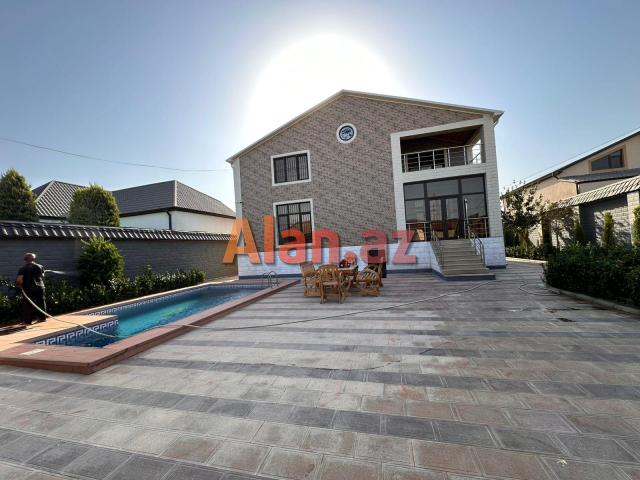 Şüvəlanda bağ evi satılır