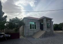 Qalada həyət evi