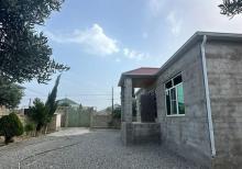 Qalada həyət evi