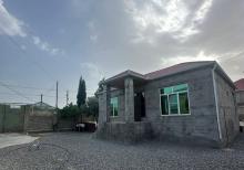 Qalada həyət evi