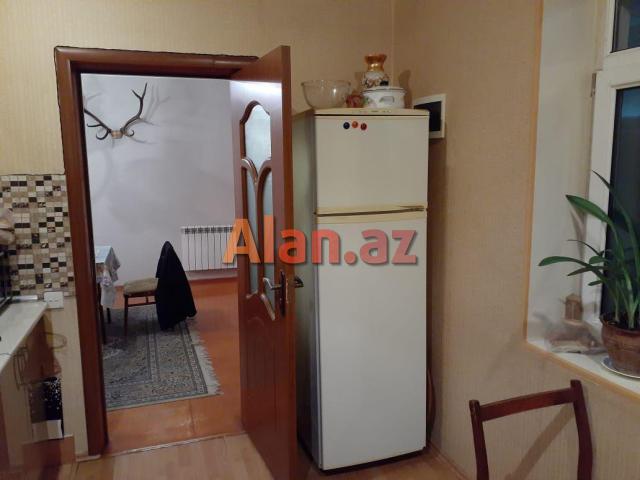 Buzovnada Albalılıqda ev satılır