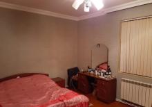 Buzovnada Albalılıqda ev satılır