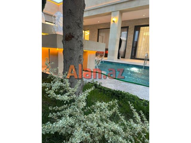 Mərdəkanda villa satılır