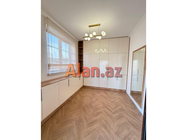 Mərdəkanda villa satılır
