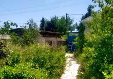 Buzovnada həyət evi satılır