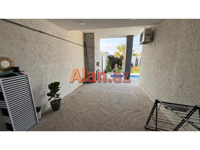 Mərdəkanda villa satılır