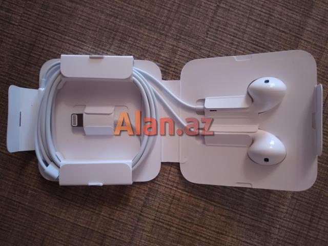 Apple iPhone qutusunda çıxan orijinal qulaqliq