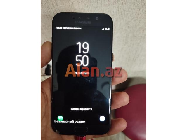 Samsung A5 2017 ekranı ehtiyyat hissə orijinaldir
