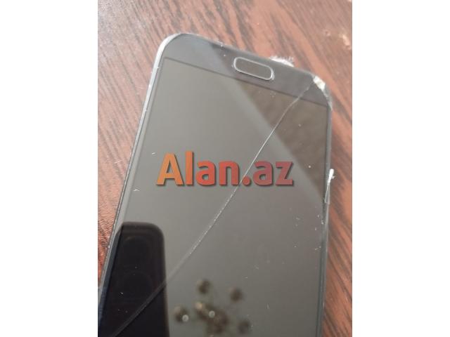 Samsung A5 2017 ekranı ehtiyyat hissə orijinaldir