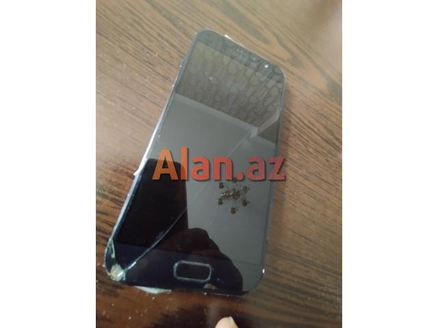 Samsung A5 2017 ekranı ehtiyyat hissə orijinaldir