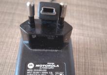Motorola V3 orijinal adapteri