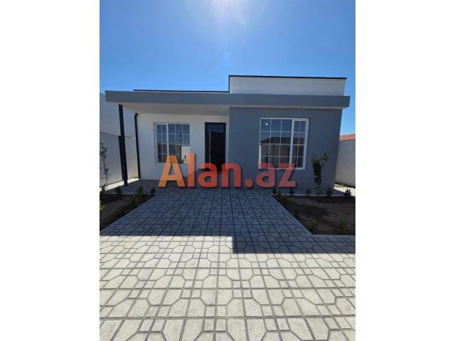 Qalada həyət evi