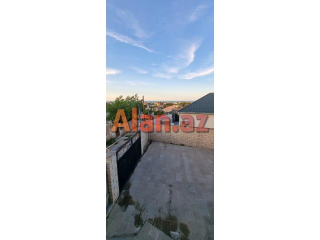 Buzovnada həyət evi satılır