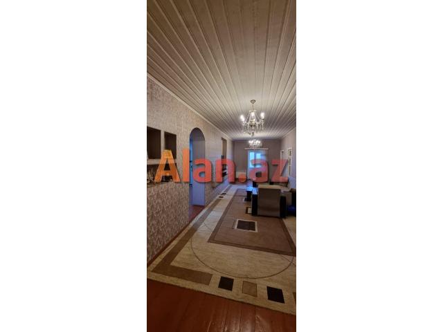 Buzovnada həyət evi satılır
