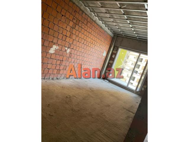 Greenville Residencedə podmayak mənzil satılır