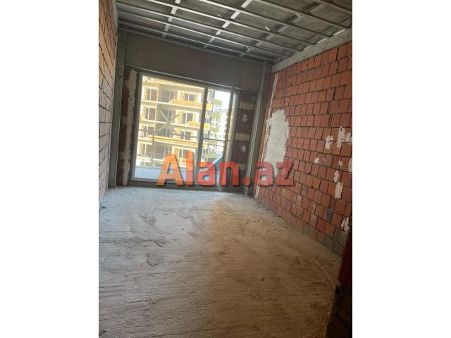Greenville Residencedə podmayak mənzil satılır