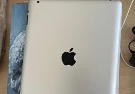 İkinci əl planset İPAD 2012 istehsal ili