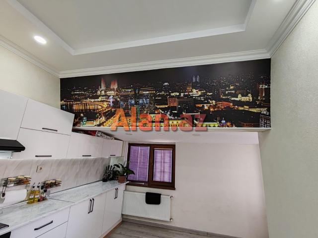 Həzi Aslanov Metrosunun düz yanında 2 otaqlı mənzil satılır