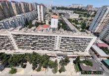 Həzi Aslanov Metrosunun düz yanında 2 otaqlı mənzil satılır
