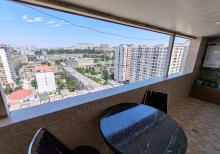 Həzi Aslanov Metrosunun düz yanında 2 otaqlı mənzil satılır