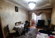yeni yasamalda 2 otaqlı  köhnə binada otaqlı mənzil