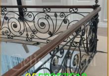 Meherccer Balkon  Pillekan  Usta