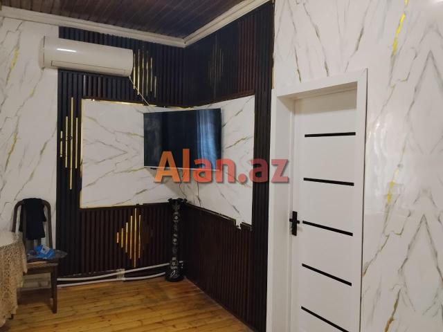 Albalılıqda həyət evi satılır